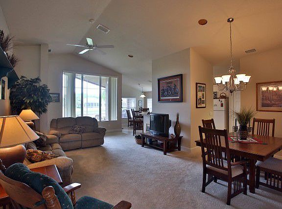 3rd image of 1203 Crown Pointe Ln