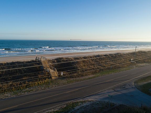 5th image of 3 Barton Bay Court