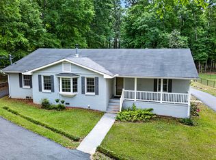 608 Waterview Dr, Lagrange, GA 30240