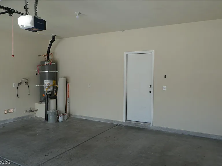6038 Blue Autumn St — Photo 34