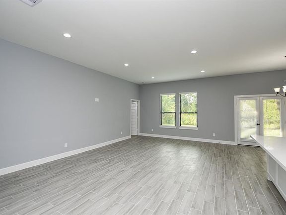 5th image of 8515 Lanewood Dr
