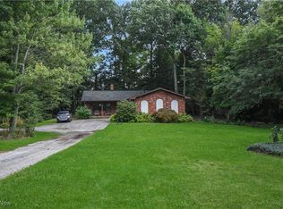 10654 Prouty Rd, Painesville, OH 44077