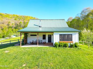 15651 Barnrock Rd, Mendota, VA 24270