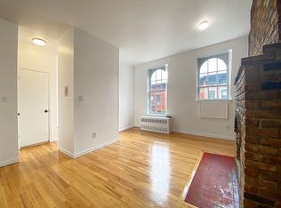 220 W 20th St APT 5F, New York, NY 10011