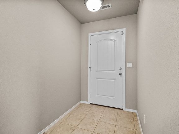 5th image of 790 Morningside Dr
