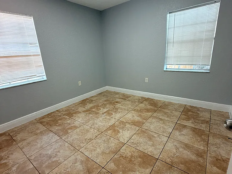 419 N Center St #419 — Photo 9