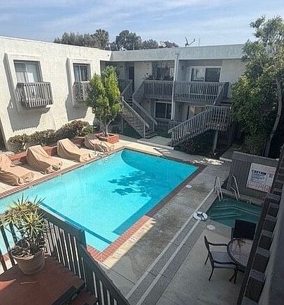 2nd image of 5300 Fairview Blvd