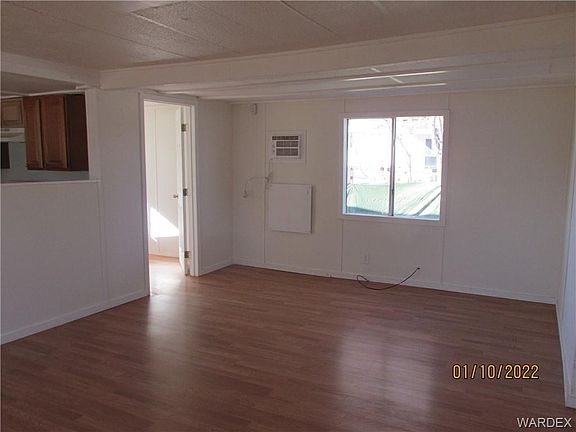 5th image of 2700 E McVicar Ave