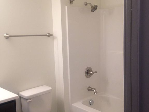 3rd image of 926 Commerce St #409