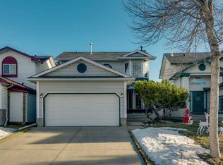 9526 NW 21st St SE, Calgary, AB T2C 4J4