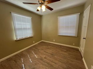 7410 Newcastle Ave #1, Reseda, CA 91335