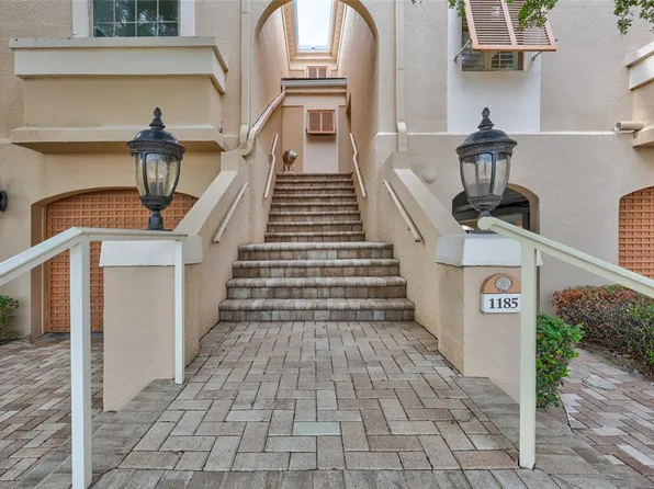 1185 Coquille St, Sarasota, FL 34242