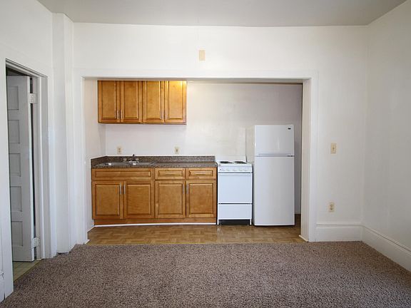 2nd image of 315 N Washington St APT 1