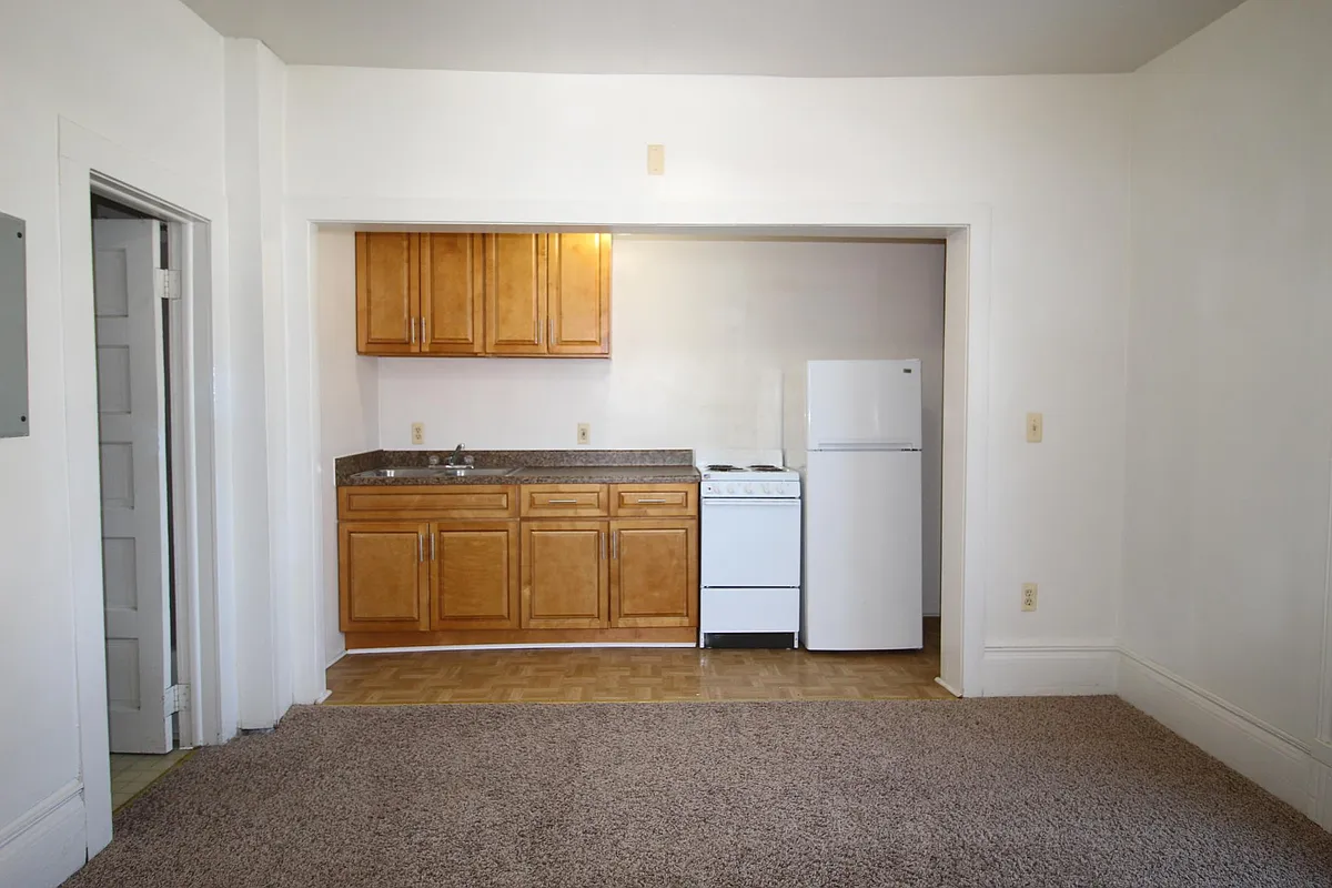 Building Photo - 315 N Washington St #1