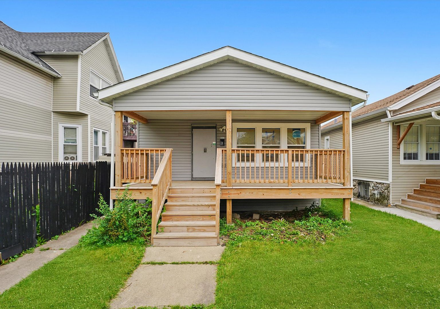 10411 S Wentworth Ave, Chicago, IL 60628 | Zillow