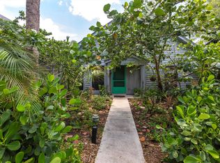 1323 Solana Rd #2, Naples, FL 34103