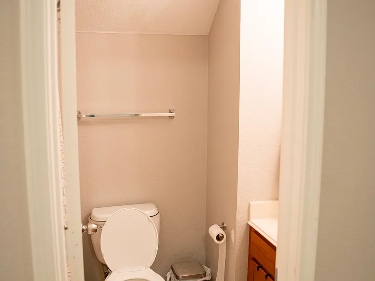 8241 Grayson Way — Photo 32