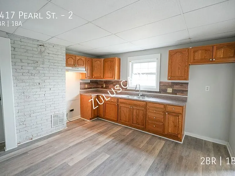 2417 Pearl St #2 — Photo 3