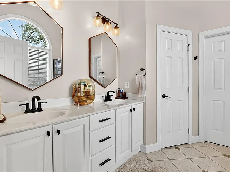 501 Competition Rd — Photo 20
