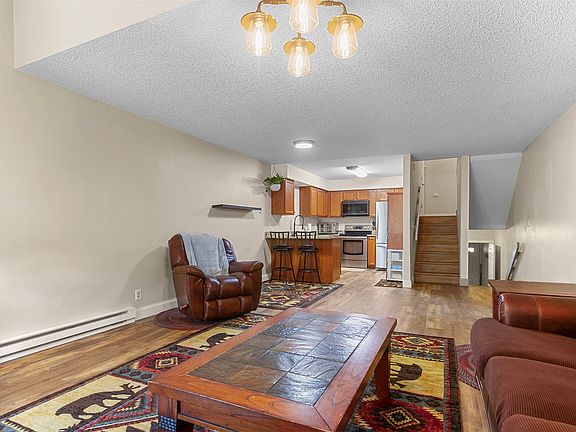 5th image of 123 Burgundy Circle UNIT 123