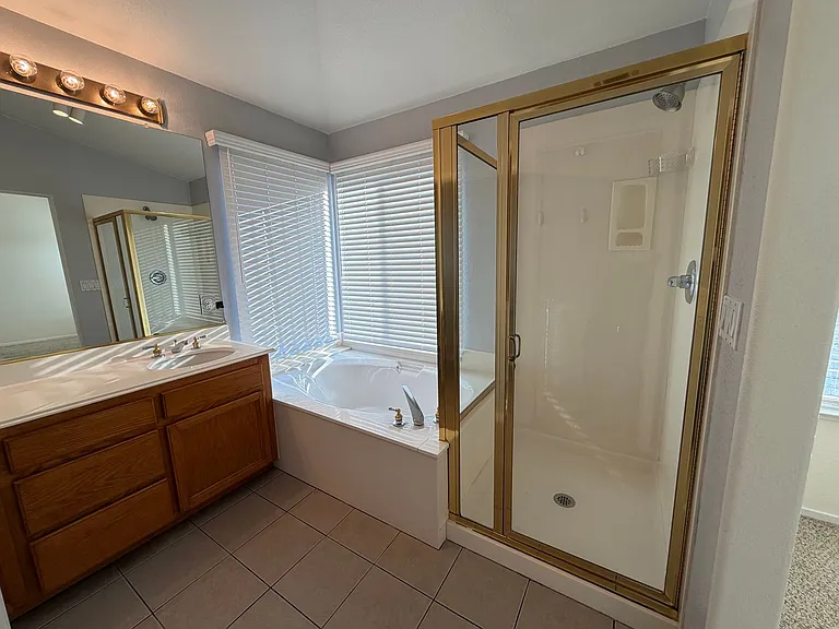 29070 Sebring Ct — Photo 10