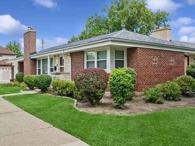 7437 N Ozark Ave, Chicago, IL, 60631