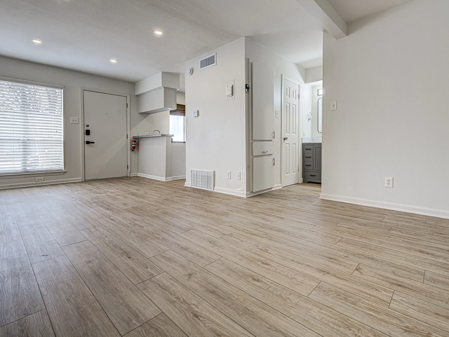 7000 Guadalupe Street - 207 — Photo 3
