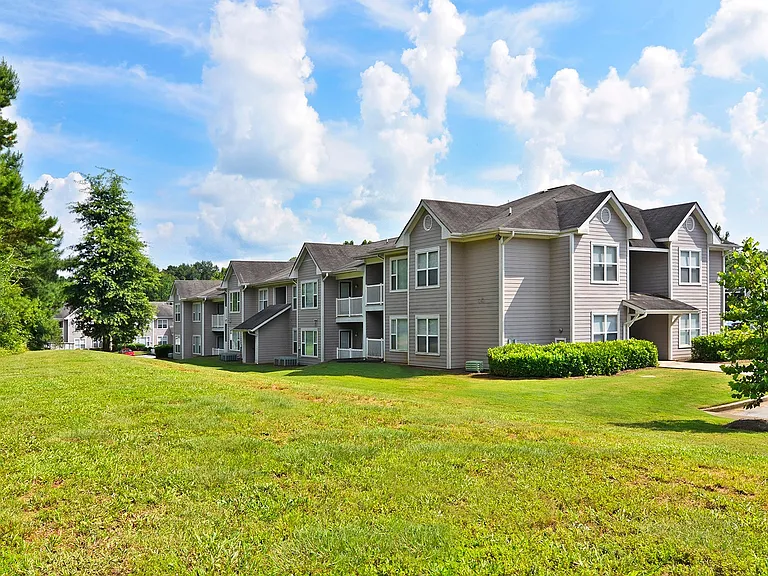 River Club Apartments — Photo 12
