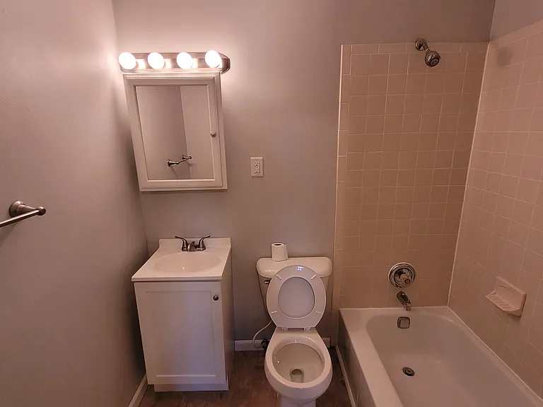 580 Mesa Dr #201 — Photo 44