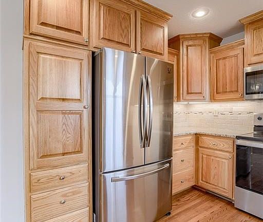 3rd image of 1606 Lee Ln