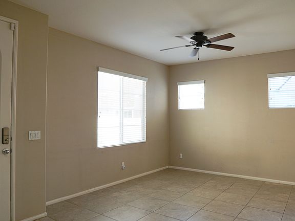 2nd image of 510 Calle Vibrante