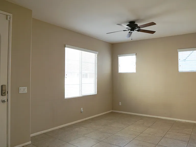 510 Calle Vibrante — Photo 2