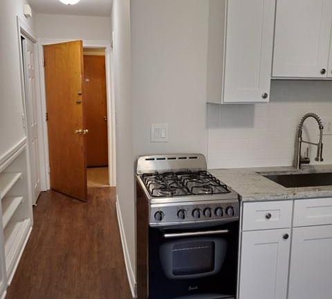 2nd image of 9009 Skokie Blvd