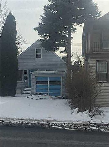 2nd image of 1280 Kenmore Ave