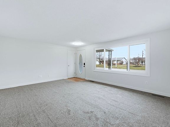 3rd image of 6106 Birchdale Dr