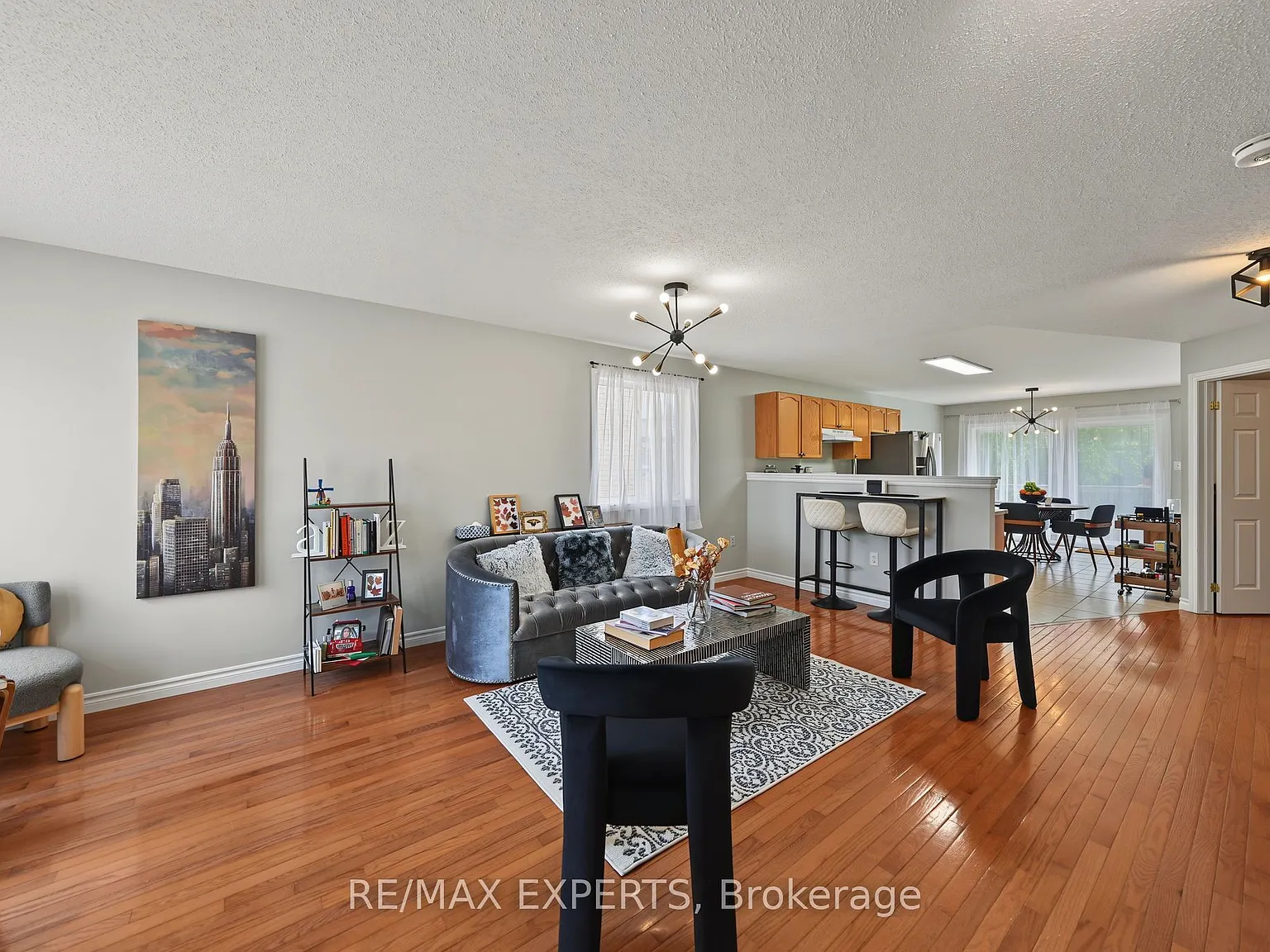 3 bed, $2,350 — Photo 3