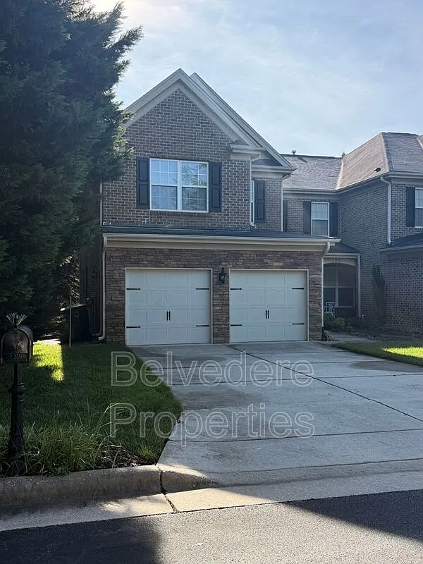 3 bed, 2.5 bath, 2103 sqft, $3,000 — Photo 1