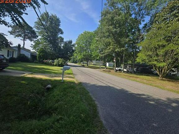 5th image of 540 Reddick Rd