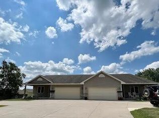 1006 Fond Du Lac St, Mount Calvary, WI 53057
