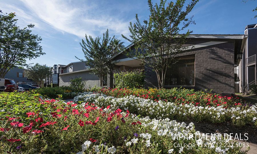 1st image of 8556 Easton Commons Dr #2399