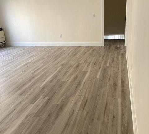 Common area - combined with kitchen.