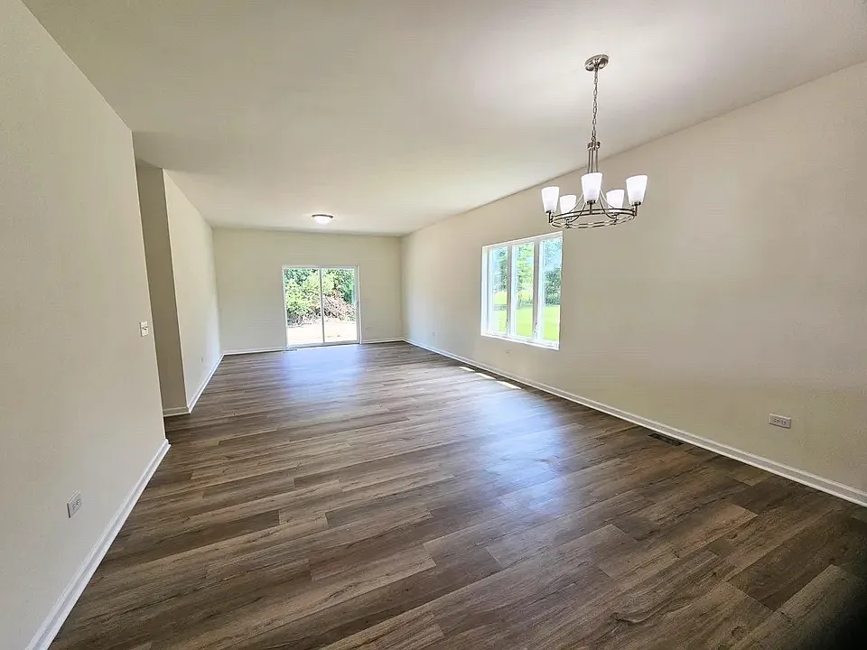 2 bed, 1600 sqft, $2,800 — Photo 3