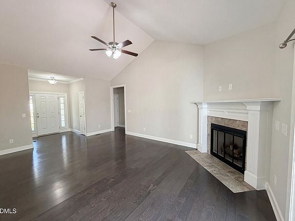3rd image of 987 Red Stone Ct