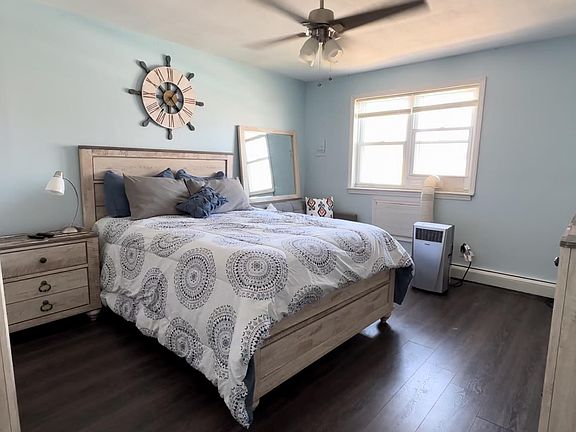 5th image of 4901 Harbor Beach Blvd #14