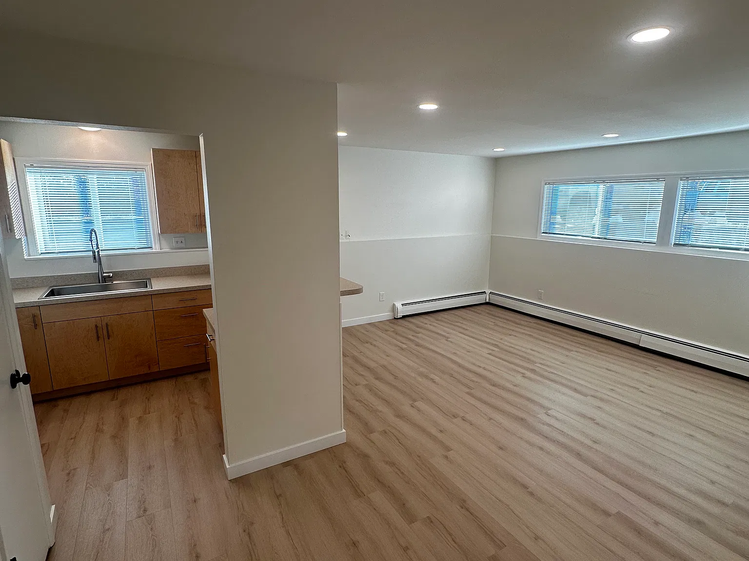 2 bed, 850 sqft, $1,650 — Photo 3