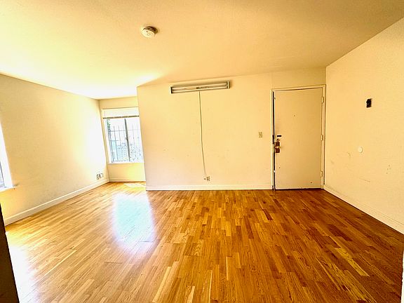2nd image of 2218 Haste St #10970626