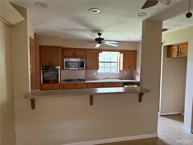 710 Camellia Ave — Photo 7
