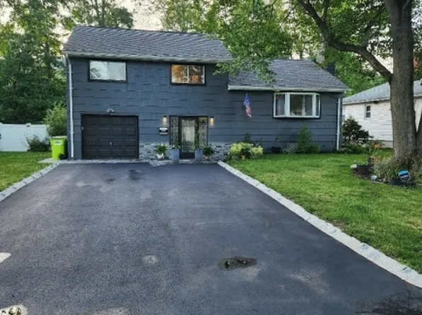 31 Forest Brook Dr, North Plainfield Boro, NJ 07060