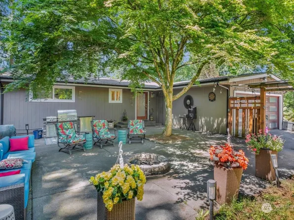 2221 SW Dash Point Road, Federal Way, WA 98023