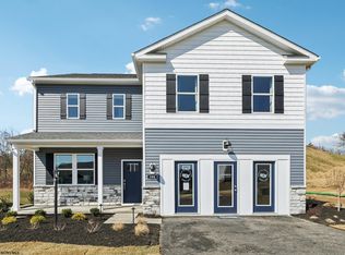 918 Bunker Ct, Maidsville, WV 26541